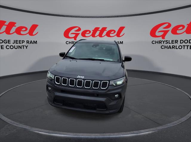 2024 Jeep Compass COMPASS LATITUDE 4X4