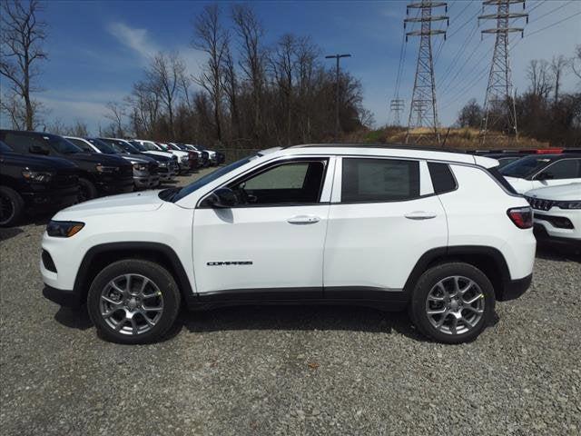 2024 Jeep Compass COMPASS LATITUDE LUX 4X4