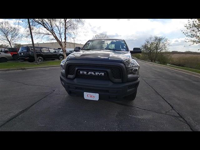 2024 RAM Ram 1500 Classic RAM 1500 CLASSIC WARLOCK QUAD CAB 4X4 64 BOX