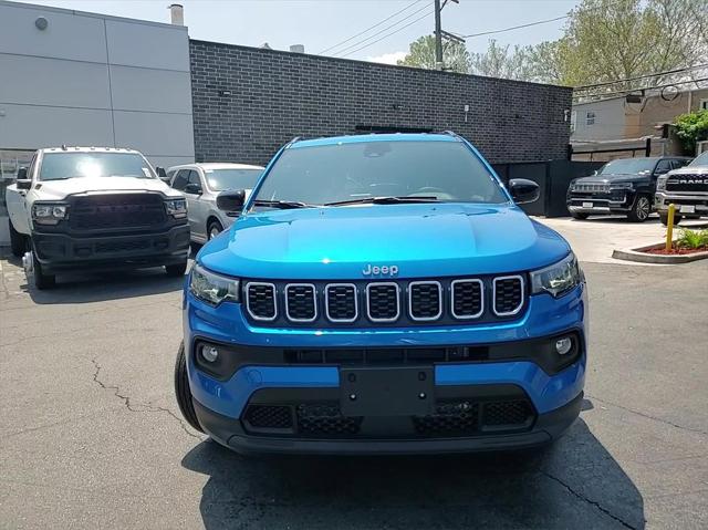 2024 Jeep Compass COMPASS LATITUDE 4X4