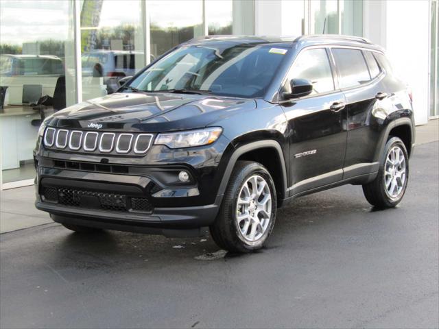 2024 Jeep Compass COMPASS LATITUDE LUX 4X4