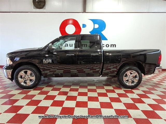 2024 RAM Ram 1500 Classic RAM 1500 CLASSIC TRADESMAN QUAD CAB 4X4 64 BOX