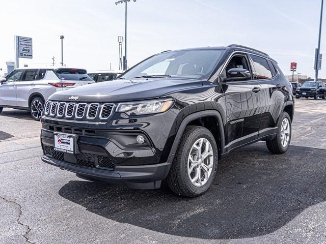 2024 Jeep Compass COMPASS LATITUDE 4X4