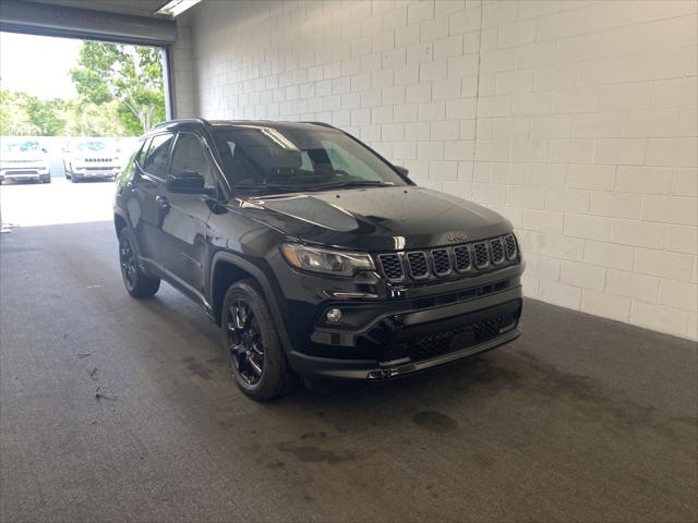 2024 Jeep Compass COMPASS LATITUDE 4X4