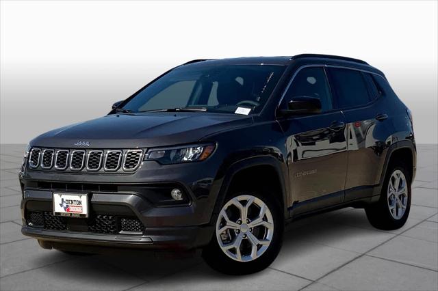 2024 Jeep Compass COMPASS LATITUDE 4X4