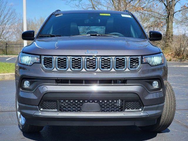 2024 Jeep Compass COMPASS LATITUDE LUX 4X4