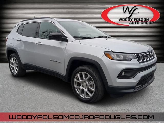 2024 Jeep Compass COMPASS LATITUDE LUX 4X4