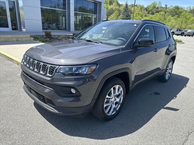 2024 Jeep Compass COMPASS LATITUDE LUX 4X4