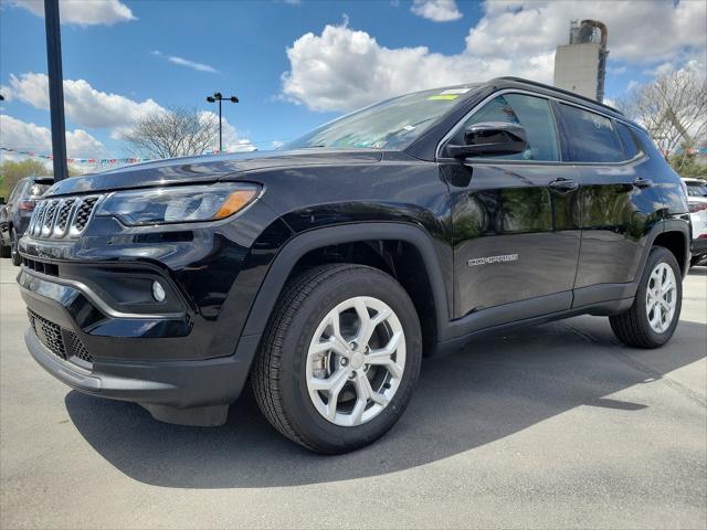 2024 Jeep Compass COMPASS LATITUDE 4X4