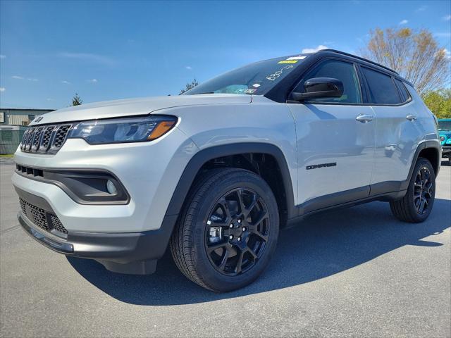 2024 Jeep Compass COMPASS LATITUDE 4X4