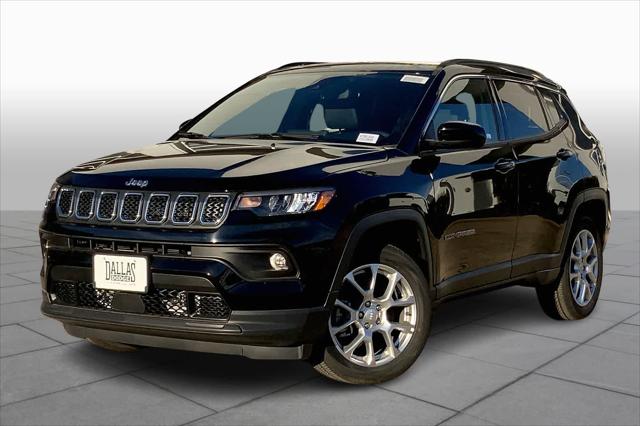 2024 Jeep Compass COMPASS LATITUDE LUX 4X4