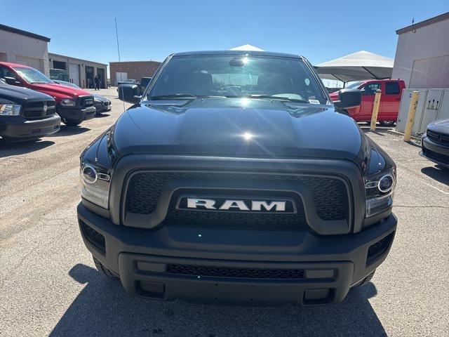 2024 RAM Ram 1500 Classic RAM 1500 CLASSIC WARLOCK CREW CAB 4X2 57 BOX