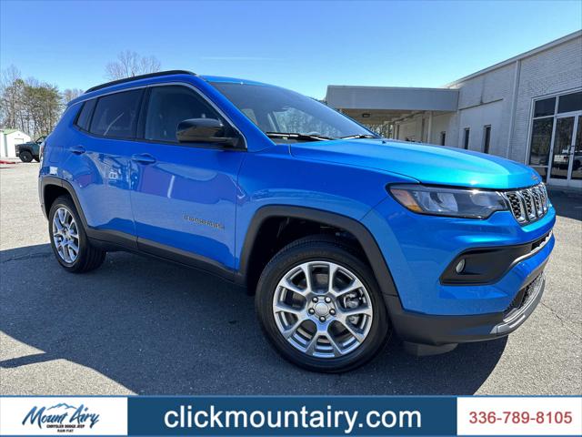 2024 Jeep Compass COMPASS LATITUDE LUX 4X4