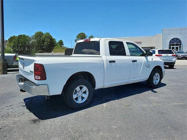 2024 RAM Ram 1500 Classic RAM 1500 CLASSIC TRADESMAN CREW CAB 4X4 57 BOX