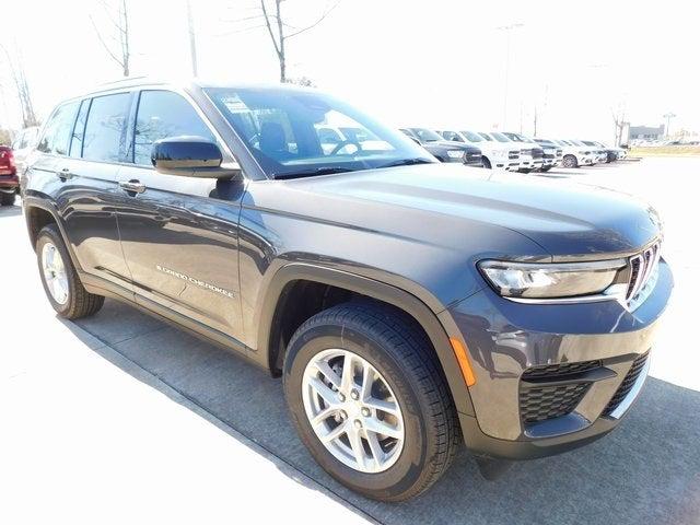 2024 Jeep Grand Cherokee GRAND CHEROKEE LAREDO X 4X4