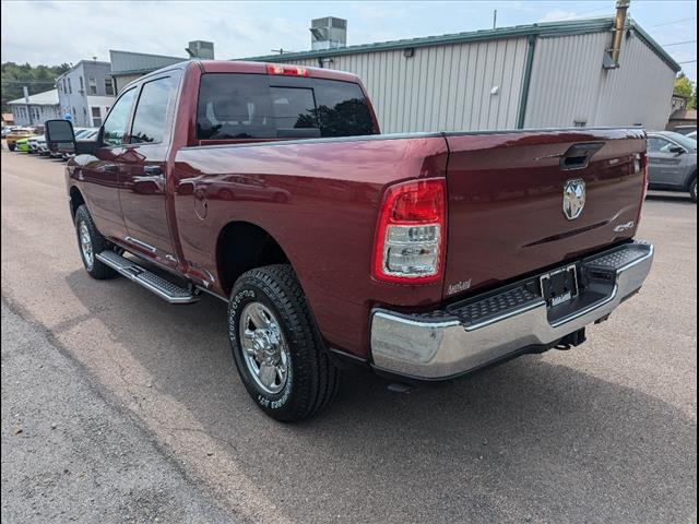 2024 RAM Ram 3500 RAM 3500 TRADESMAN CREW CAB 4X4 64 BOX