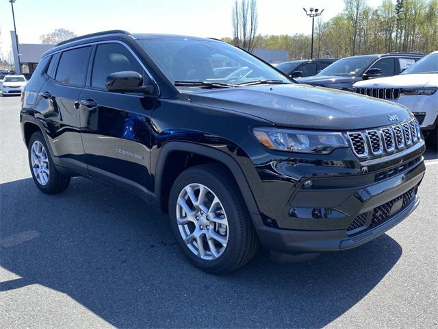 2024 Jeep Compass COMPASS LATITUDE LUX 4X4