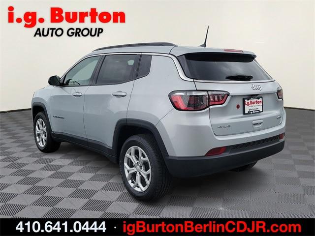 2024 Jeep Compass COMPASS LATITUDE 4X4