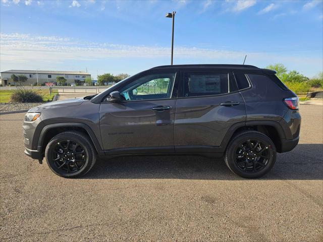 2024 Jeep Compass COMPASS LATITUDE 4X4