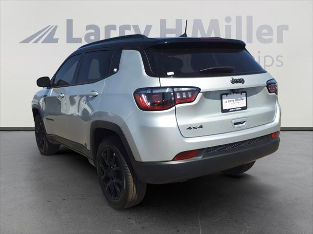 2024 Jeep Compass COMPASS LATITUDE 4X4