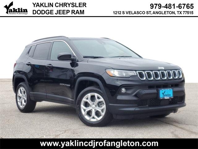 2024 Jeep Compass COMPASS LATITUDE 4X4