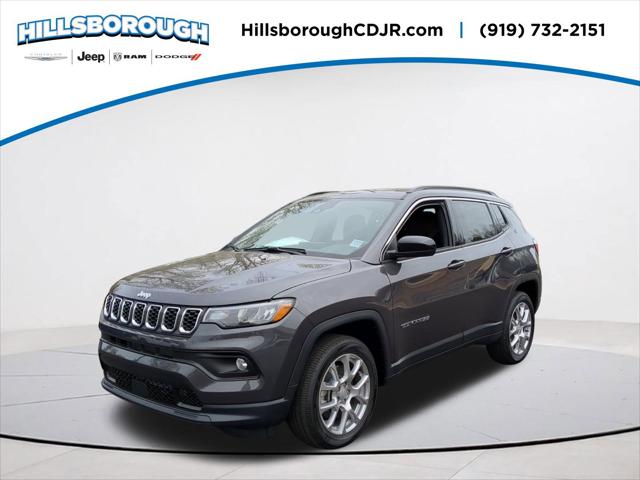 2024 Jeep Compass COMPASS LATITUDE LUX 4X4