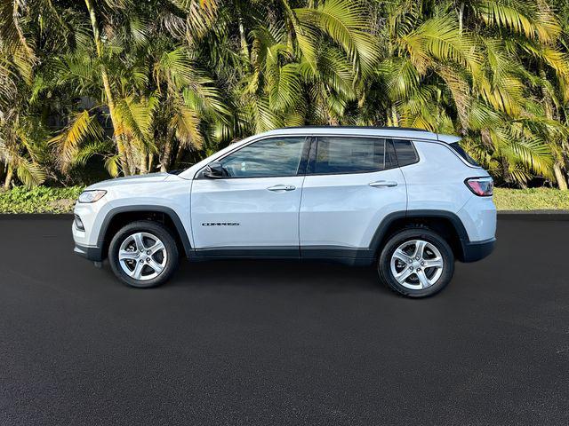 2024 Jeep Compass COMPASS LATITUDE 4X4