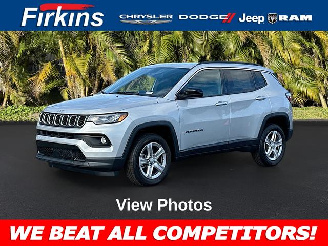 2024 Jeep Compass COMPASS LATITUDE 4X4