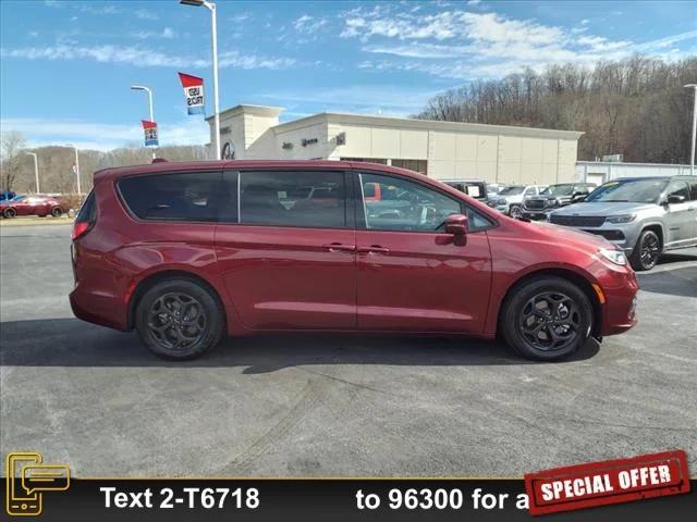 2022 Chrysler Pacifica Hybrid Limited