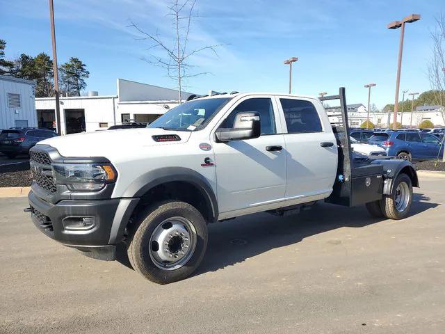 2024 RAM Ram 5500 Chassis Cab RAM 5500 TRADESMAN CHASSIS CREW CAB 4X4 60 CA