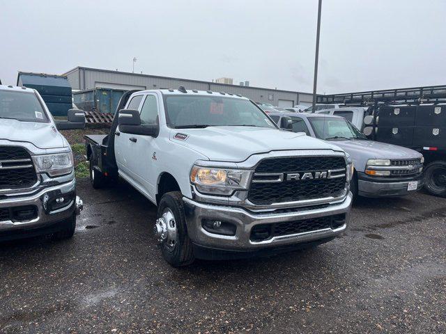 2024 RAM Ram 3500 Chassis Cab RAM 3500 TRADESMAN CREW CAB CHASSIS 4X4 60 CA