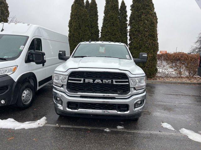 2024 RAM Ram 3500 Chassis Cab RAM 3500 TRADESMAN CREW CAB CHASSIS 4X4 60 CA