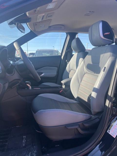2024 Nissan Kicks SR Xtronic CVT