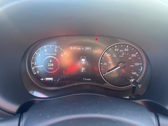 2024 Nissan Kicks SR Xtronic CVT