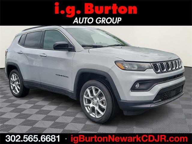 2024 Jeep Compass COMPASS LATITUDE LUX 4X4