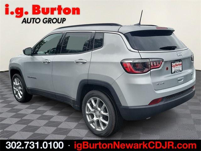 2024 Jeep Compass COMPASS LATITUDE LUX 4X4