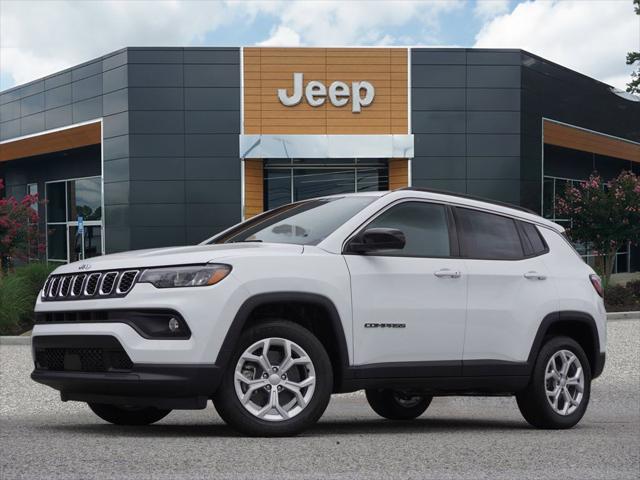 2024 Jeep Compass COMPASS LATITUDE 4X4