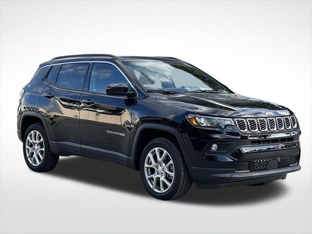 2024 Jeep Compass COMPASS LATITUDE LUX 4X4