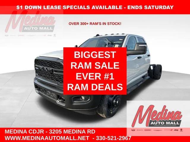 2024 RAM Ram 3500 Chassis Cab RAM 3500 TRADESMAN CREW CAB CHASSIS 4X4 60 CA