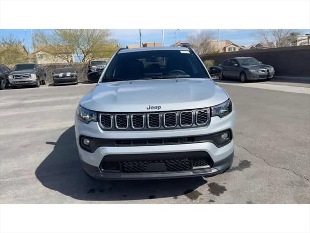 2024 Jeep Compass COMPASS LATITUDE LUX 4X4