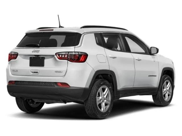 2024 Jeep Compass COMPASS LATITUDE LUX 4X4