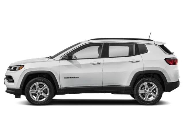 2024 Jeep Compass COMPASS LATITUDE LUX 4X4