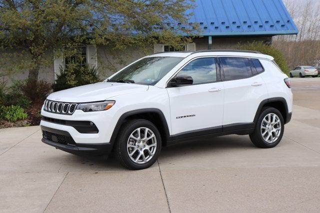 2024 Jeep Compass COMPASS LATITUDE LUX 4X4