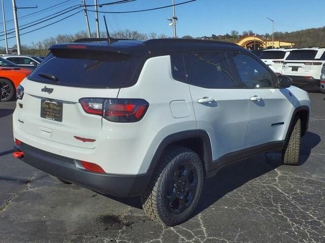 2024 Jeep Compass COMPASS TRAILHAWK 4X4