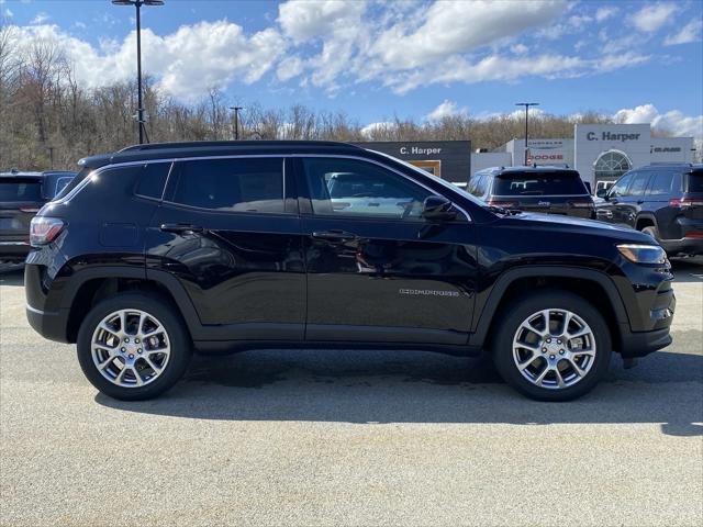 2024 Jeep Compass COMPASS LATITUDE LUX 4X4