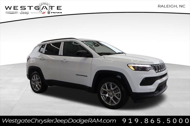 2024 Jeep Compass COMPASS LATITUDE LUX 4X4