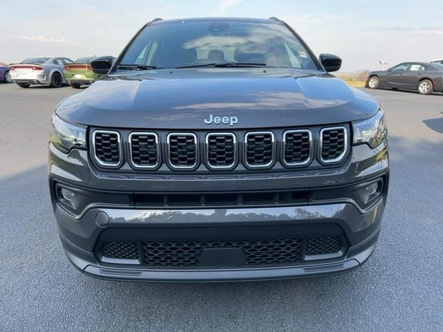 2024 Jeep Compass COMPASS LATITUDE 4X4