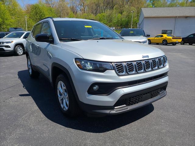 2024 Jeep Compass COMPASS LATITUDE 4X4