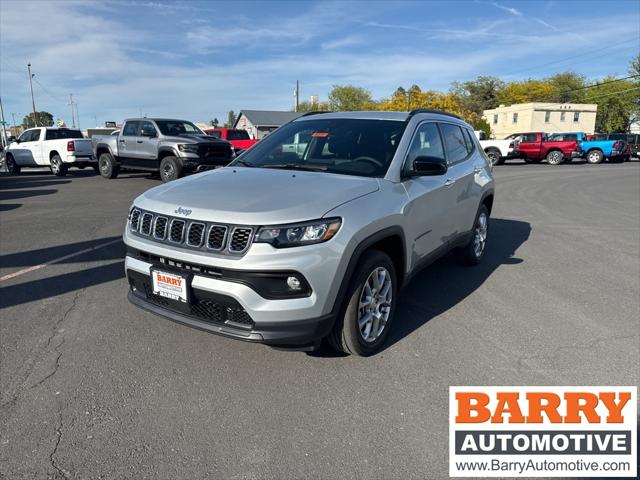 2024 Jeep Compass COMPASS LATITUDE LUX 4X4