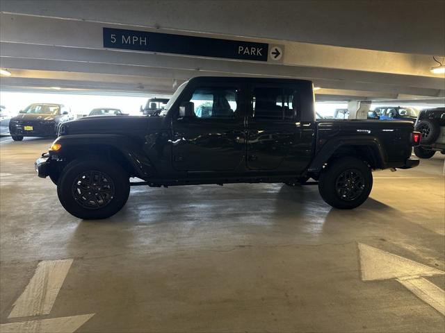 2024 Jeep Gladiator GLADIATOR SPORT S 4X4